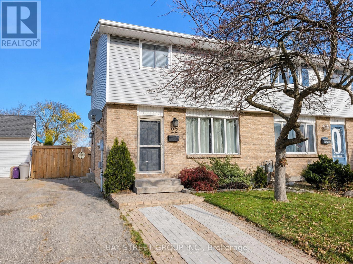 22 ROSAMOND CRESCENT, London South, Ontario