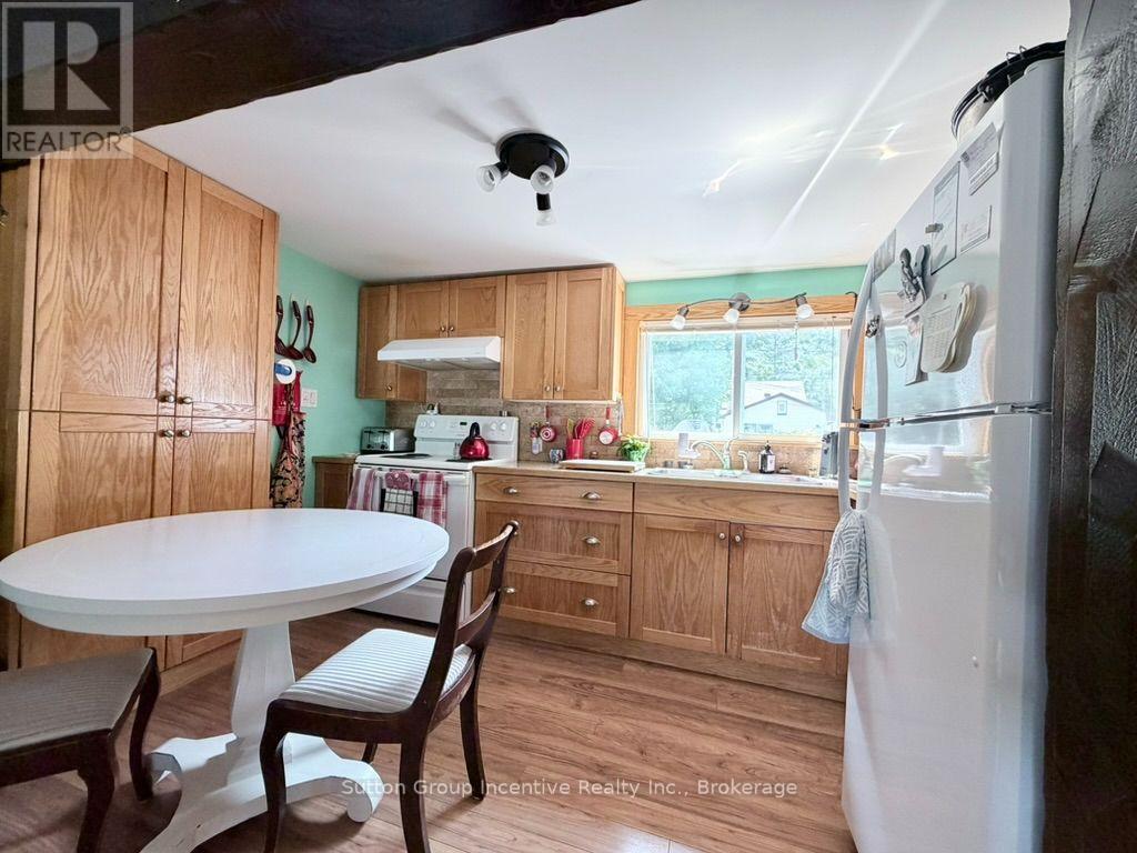 341 Saint Jean Street, Orillia, Ontario  L3V 4L6 - Photo 10 - S13673878