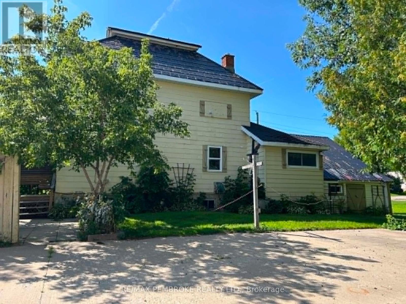539 Mcgee Street, Pembroke, Ontario K8A 6E3 - Photo 3 - X13680942