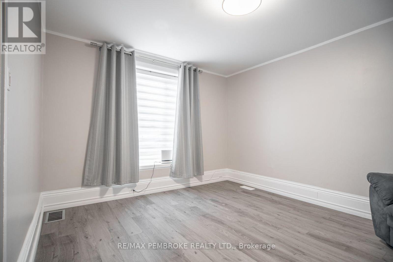 539 Mcgee Street, Pembroke, Ontario K8A 6E3 - Photo 8 - X13680942