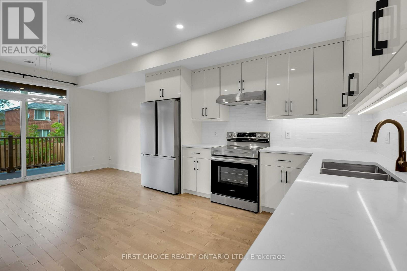 271 Queen Mary Street, Ottawa, Ontario K1K 1X1 - Photo 13 - X13680948