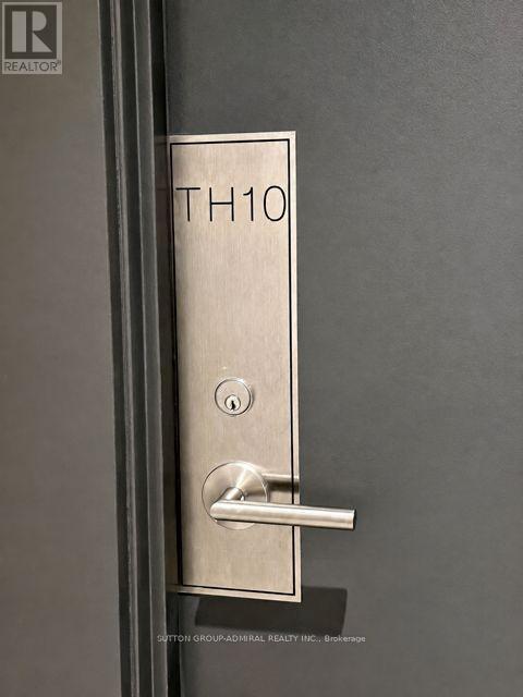 Th10 - 5858 Yonge Street, Toronto, Ontario  M2M 0C6 - Photo 27 - C13680946