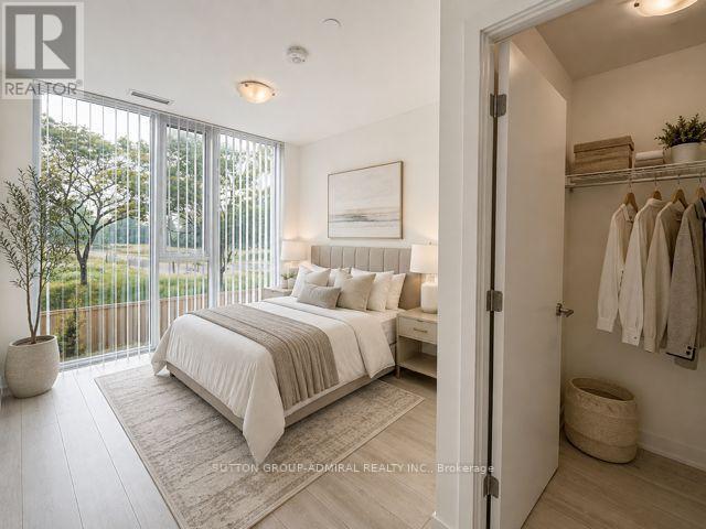 Th10 - 5858 Yonge Street, Toronto, Ontario  M2M 0C6 - Photo 7 - C13680946