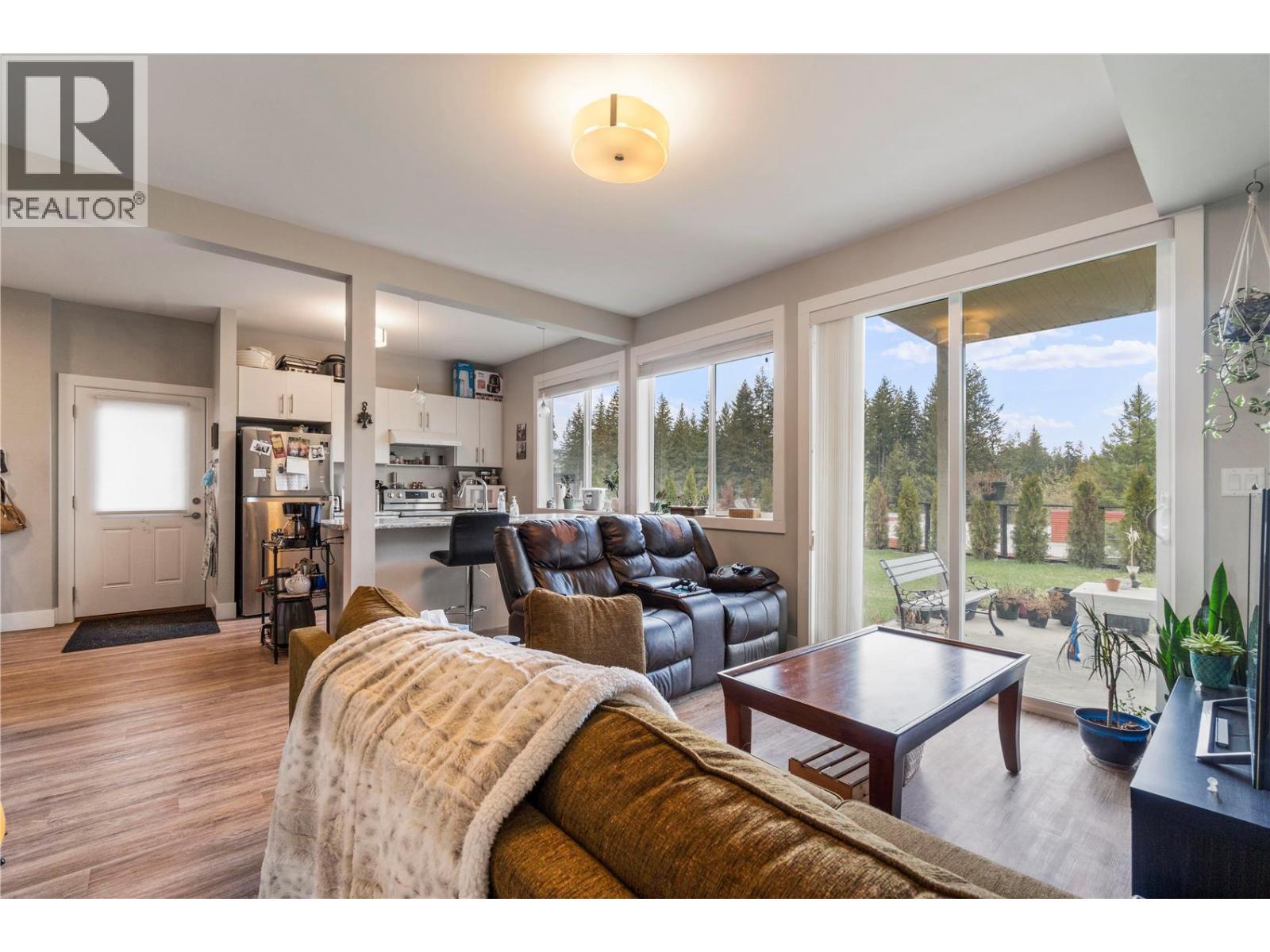 2181 14 Avenue Se, Salmon Arm, British Columbia  V1E 2N2 - Photo 39 - 10397750