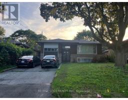 30 MOYNES AVENUE, Toronto, Ontario