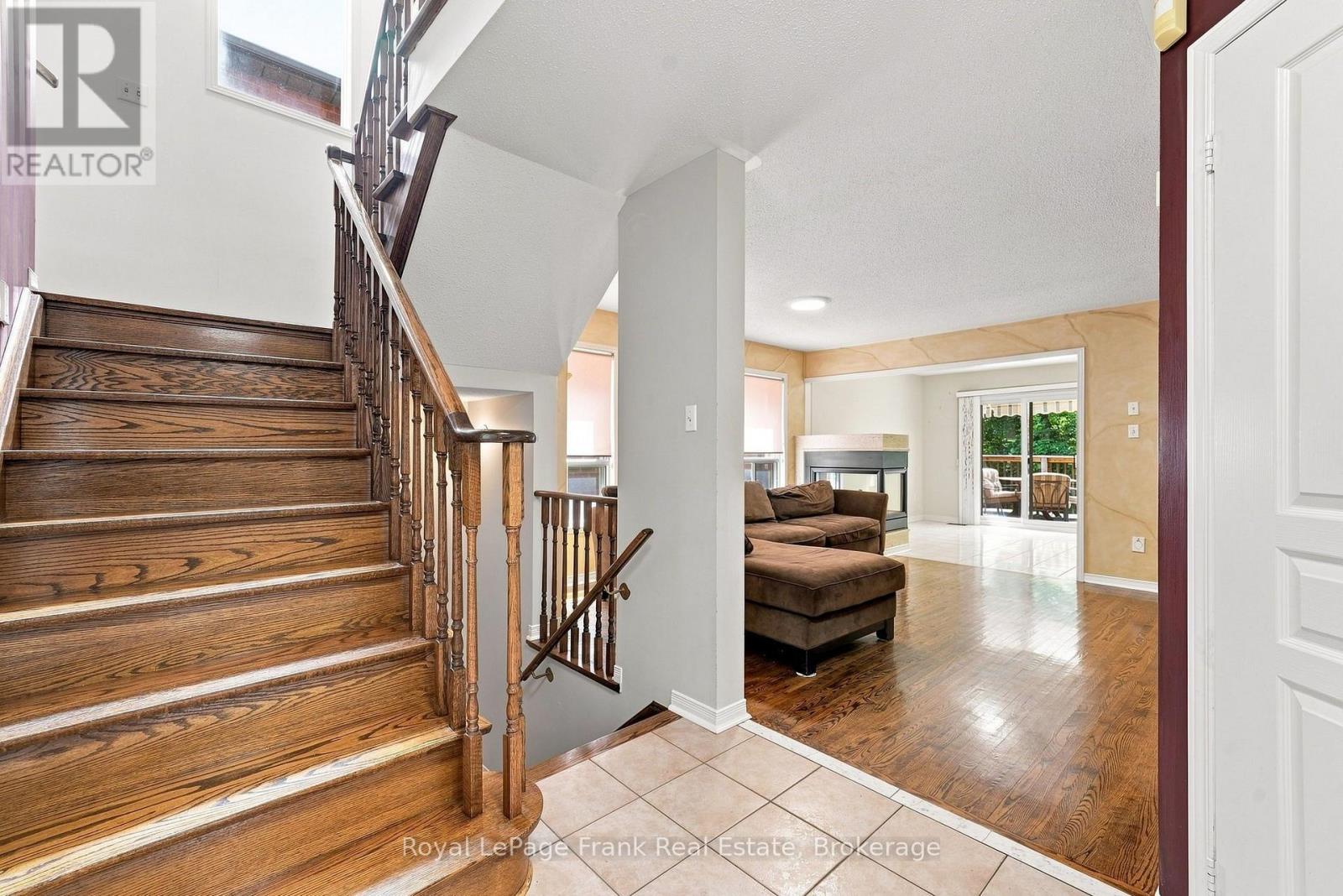 69 Alberta Drive, Vaughan, Ontario  L4K 4X4 - Photo 9 - N13671292