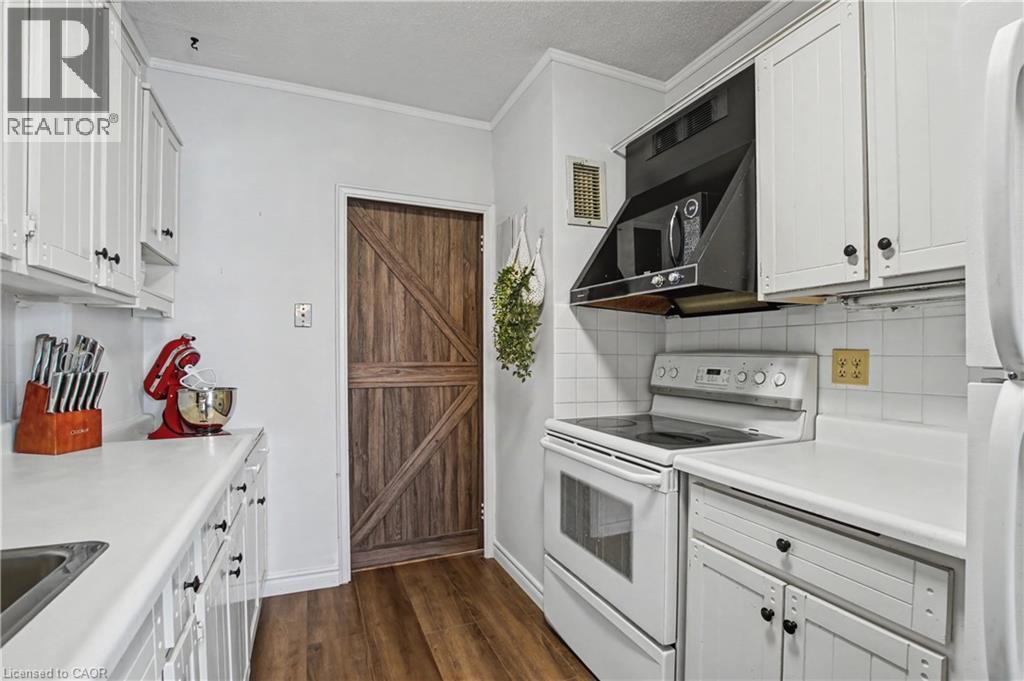 45 Westmount Road N Unit# 202, Waterloo, Ontario  N2L 2R3 - Photo 10 - 40832099