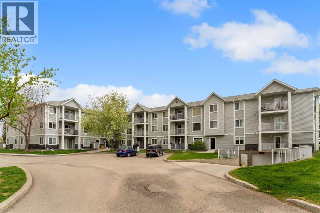 307, 1307 Valleyview Park Se, Calgary, Alberta  T2B 3R6 - Photo 3 - A2336253