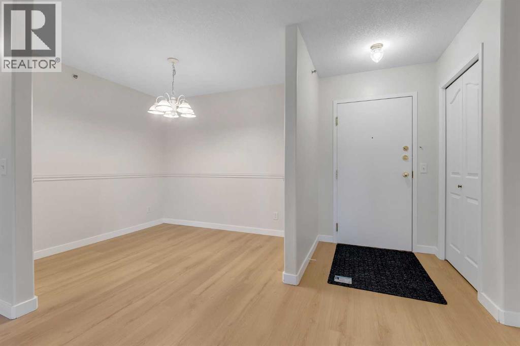 307, 1307 Valleyview Park Se, Calgary, Alberta  T2B 3R6 - Photo 5 - A2336253