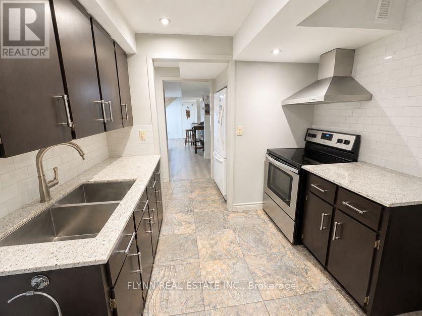 5896 Valley Way, Niagara Falls, Ontario  L2E 1Y1 - Photo 28 - X13650736