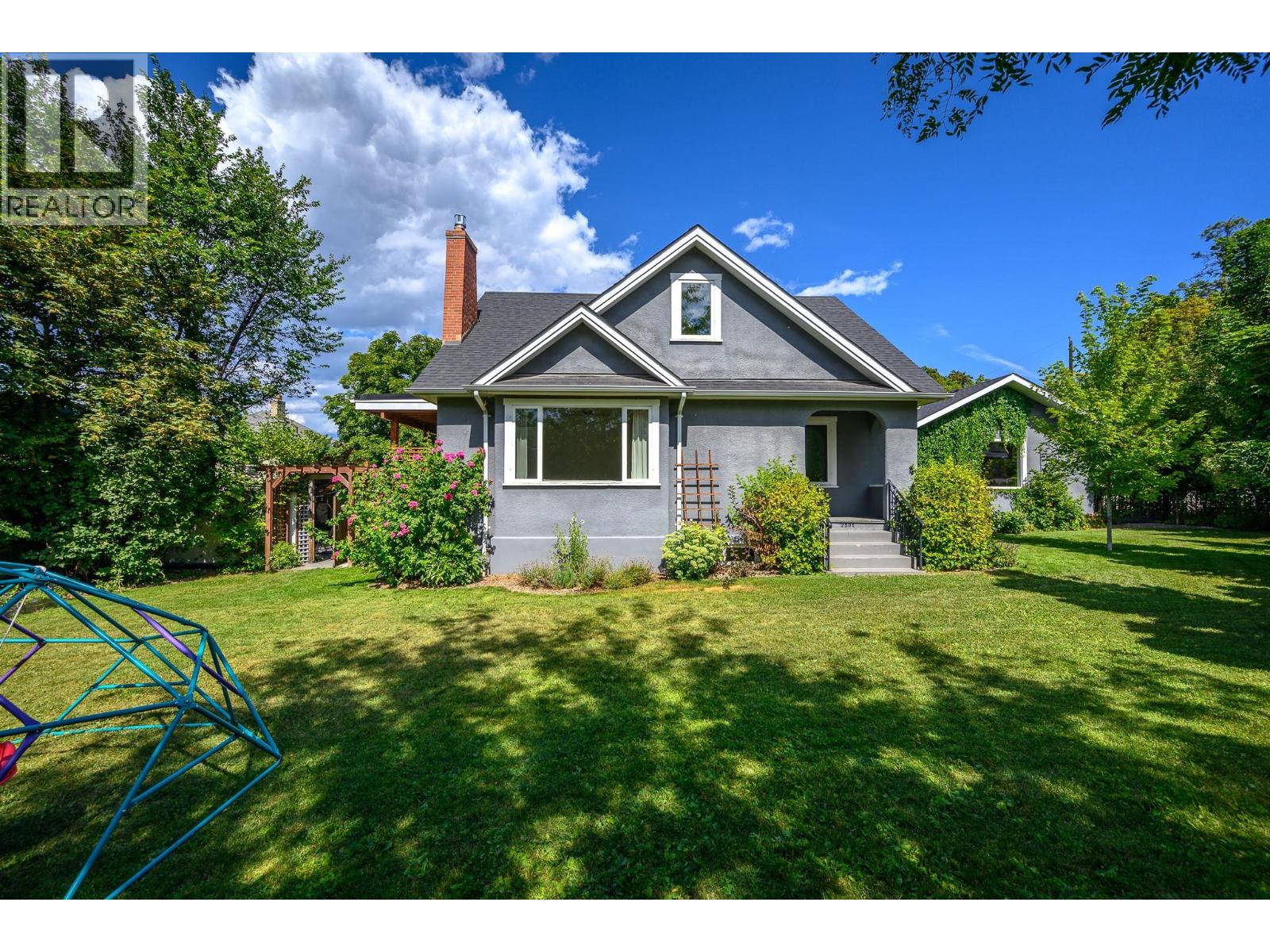 2501 30 Avenue, Vernon, British Columbia  V1T 1Y4 - Photo 2 - 10397313