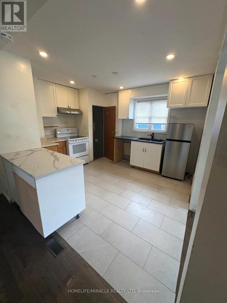 373 Drew Street E, Oshawa, Ontario  L1H 5B4 - Photo 7 - E13626076