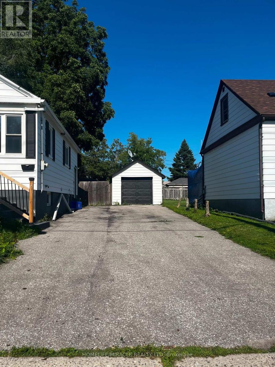 373 Drew Street E, Oshawa, Ontario  L1H 5B4 - Photo 8 - E13626076