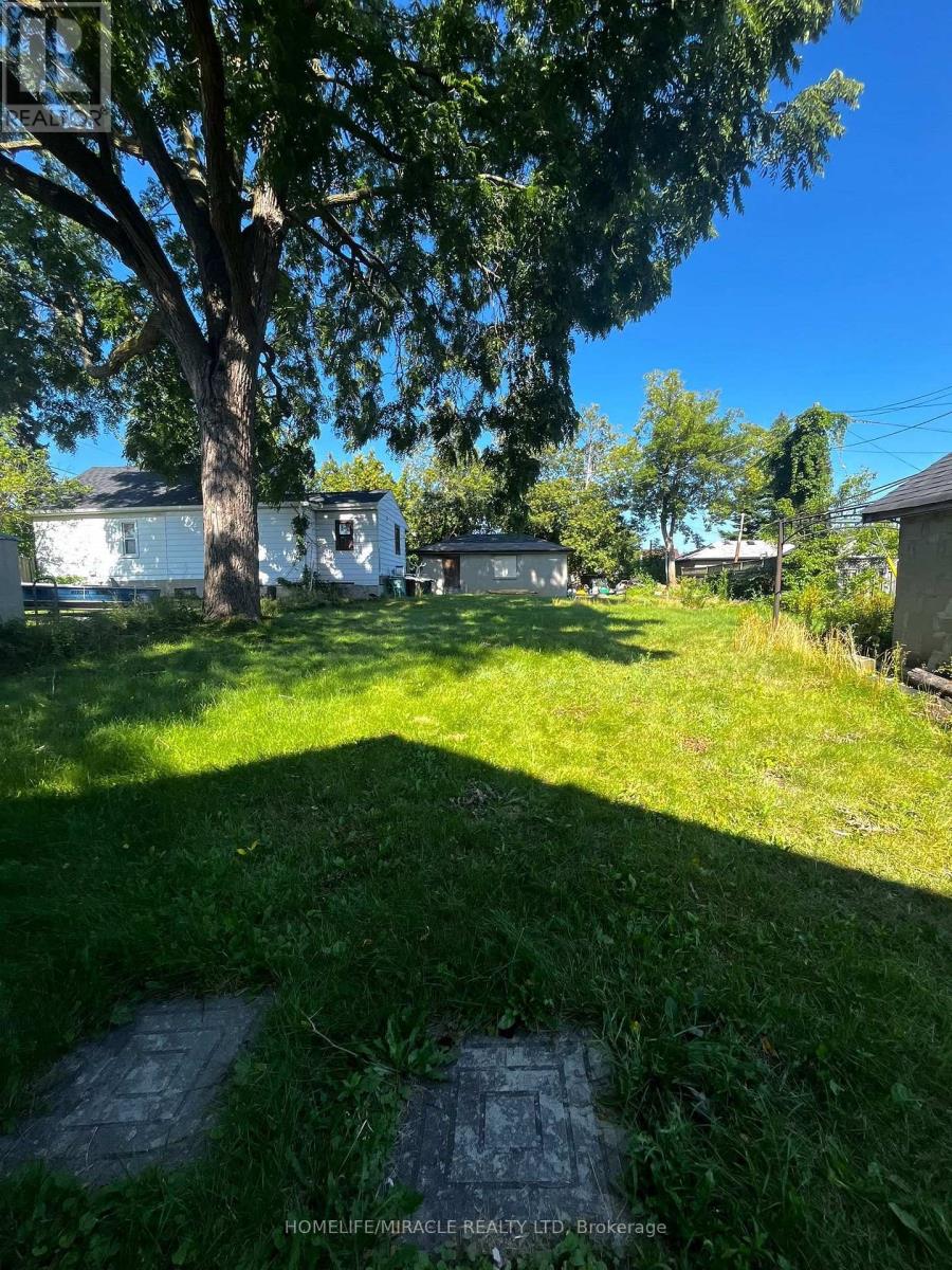 373 Drew Street E, Oshawa, Ontario  L1H 5B4 - Photo 9 - E13626076