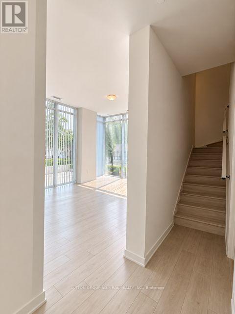 Th10 - 5858 Yonge Street, Toronto, Ontario  M2M 0C6 - Photo 16 - C13680968