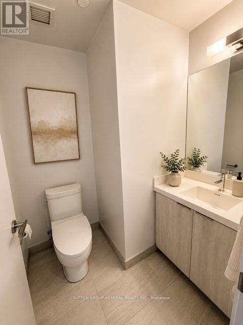 Th10 - 5858 Yonge Street, Toronto, Ontario  M2M 0C6 - Photo 17 - C13680968