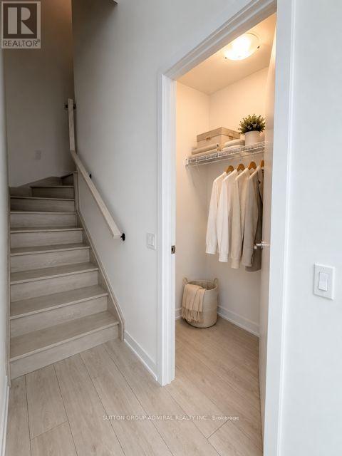Th10 - 5858 Yonge Street, Toronto, Ontario  M2M 0C6 - Photo 18 - C13680968