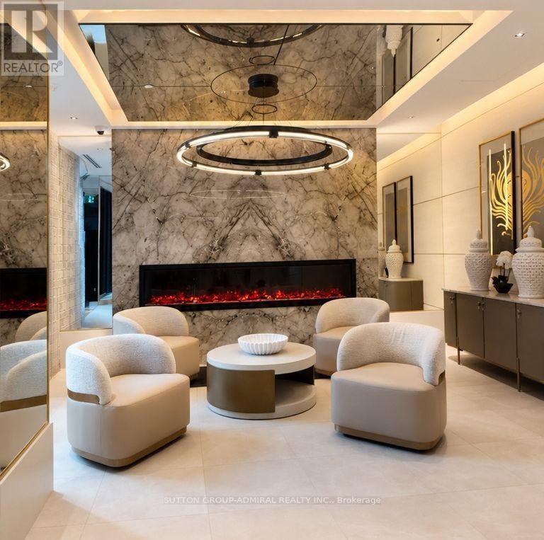Th10 - 5858 Yonge Street, Toronto, Ontario  M2M 0C6 - Photo 35 - C13680968