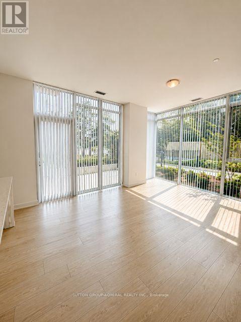 Th10 - 5858 Yonge Street, Toronto, Ontario  M2M 0C6 - Photo 4 - C13680968