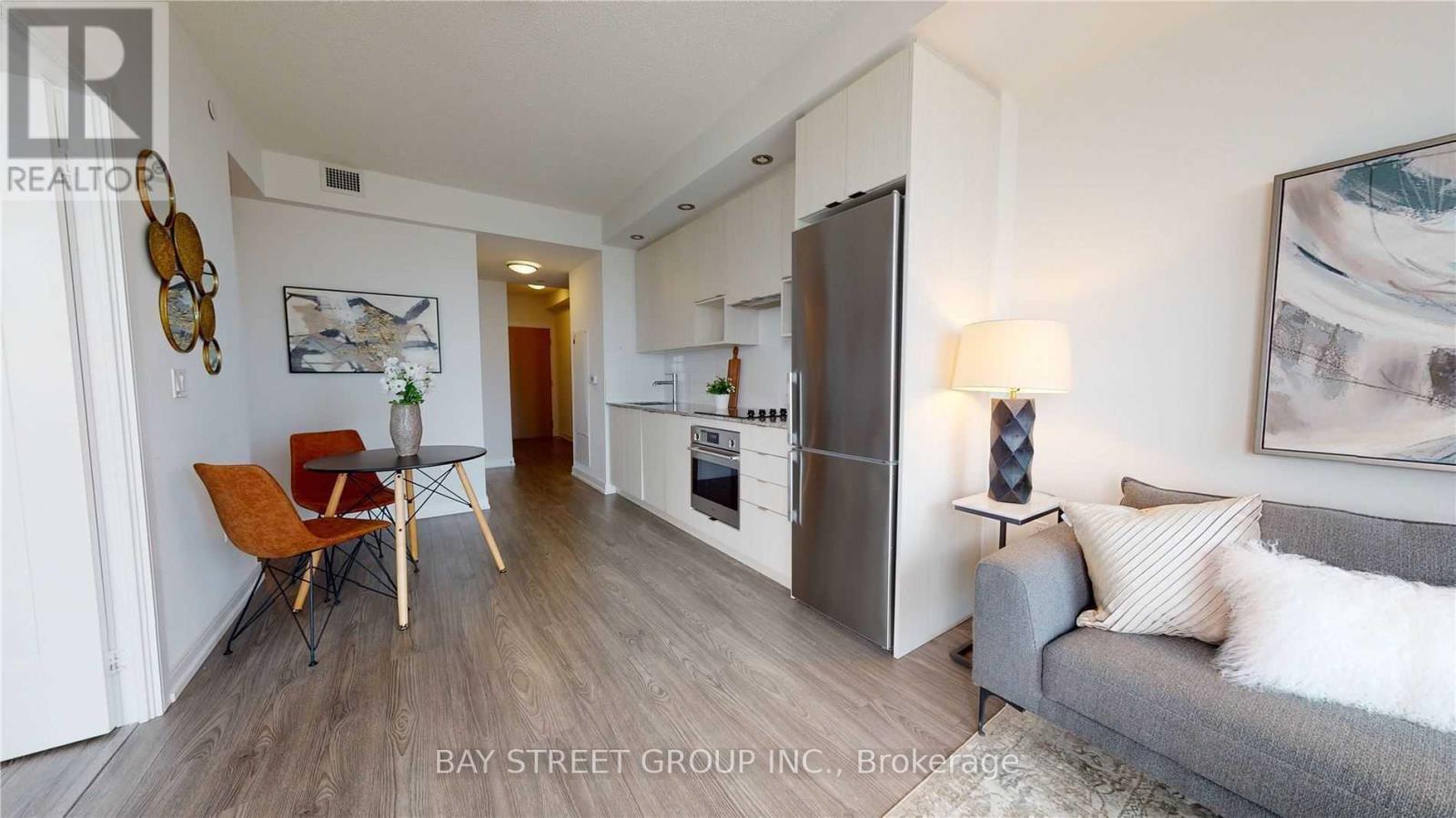 2901 - 225 Village Green Square, Toronto, Ontario  M1S 0K6 - Photo 2 - E13680976