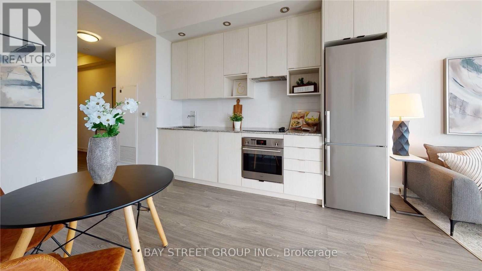 2901 - 225 Village Green Square, Toronto, Ontario  M1S 0K6 - Photo 4 - E13680976