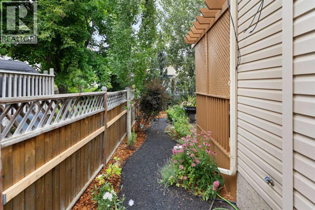 131 Valley Stream Close NW, Calgary, Alberta  T3B 5V7 - Photo 45 - A2337160