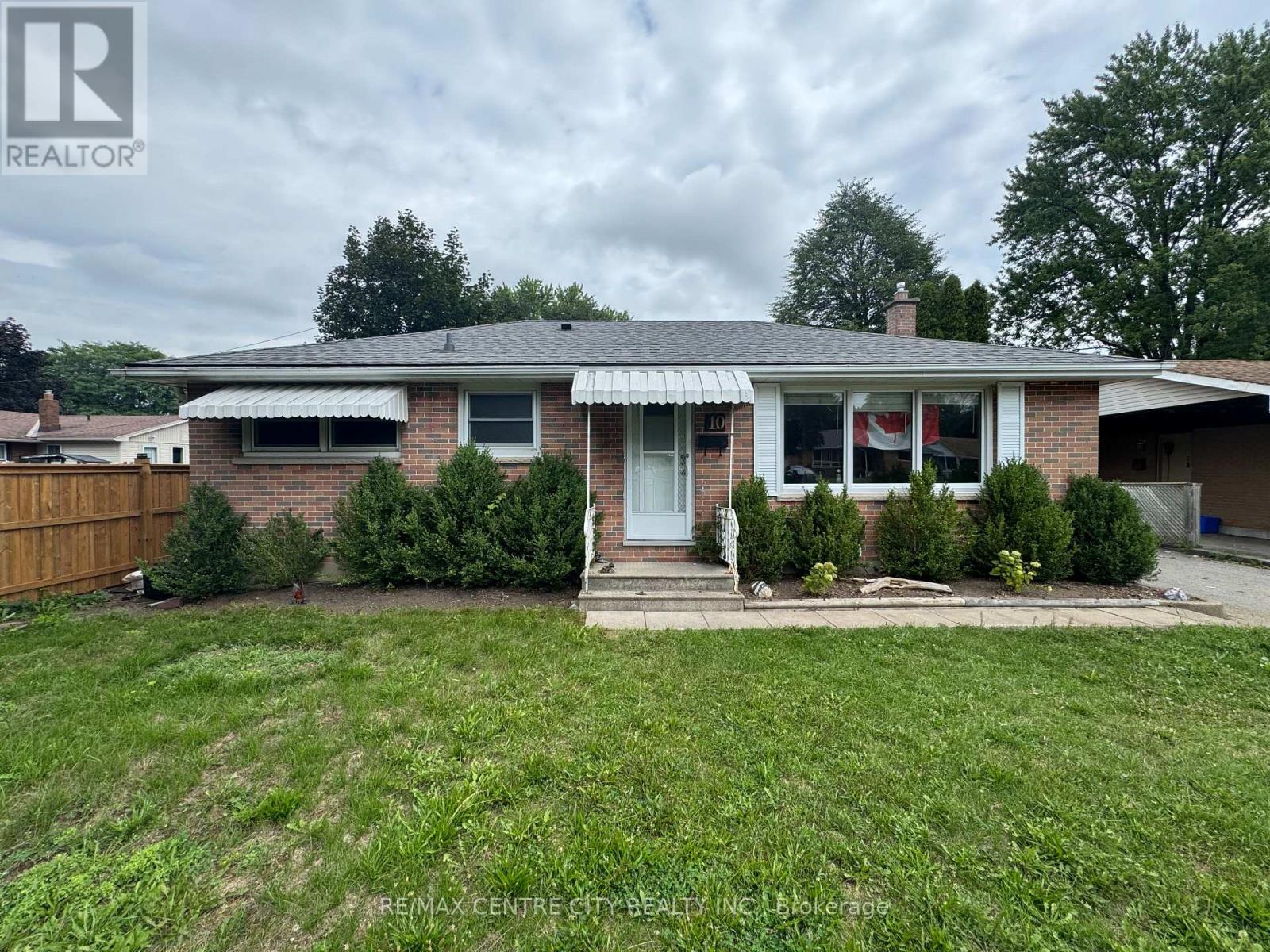 $2,000 Monthly10 Tewksbury Crescent, London East, Ontario