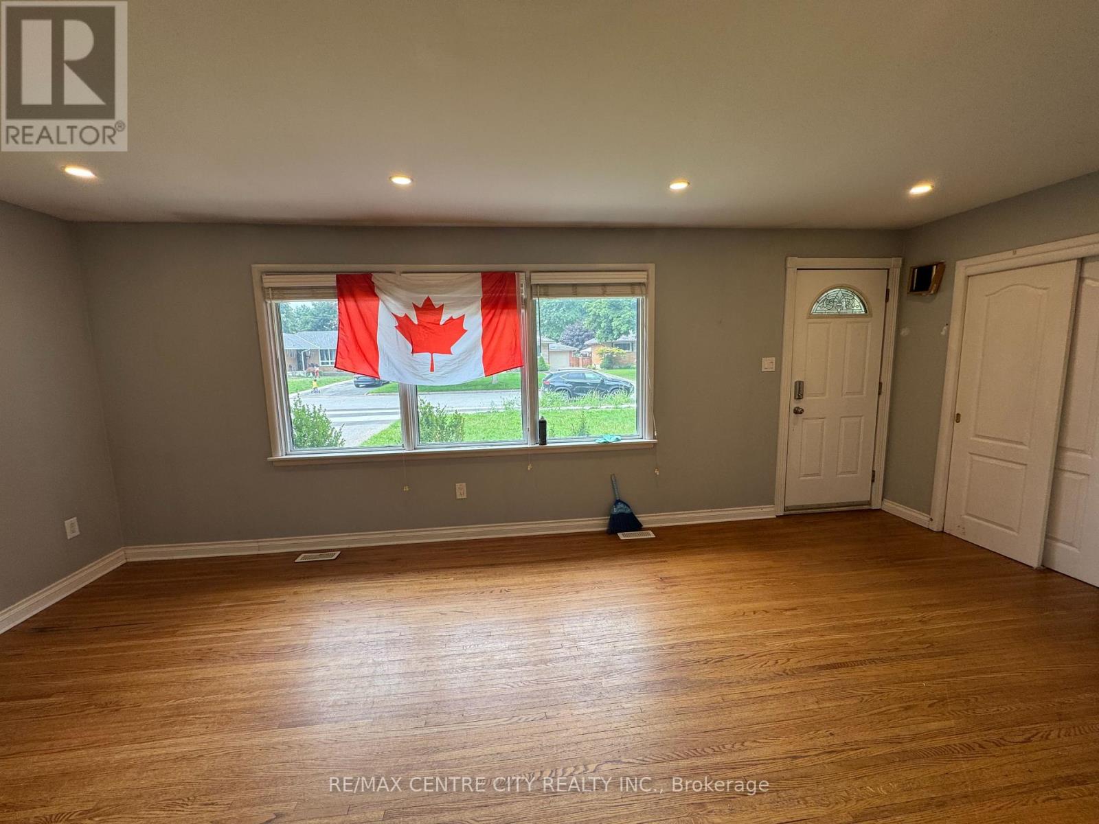 10 Tewksbury Crescent, London East, Ontario  N5V 2M8 - Photo 9 - X13681012