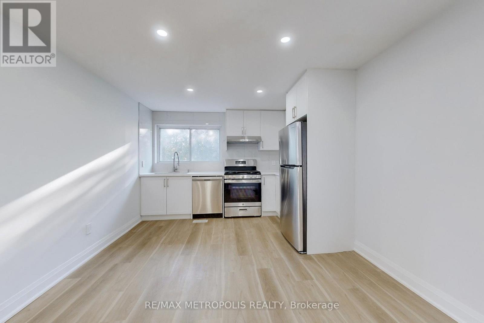 UPPER - 85 PRIMULA CRESCENT, Toronto, Ontario