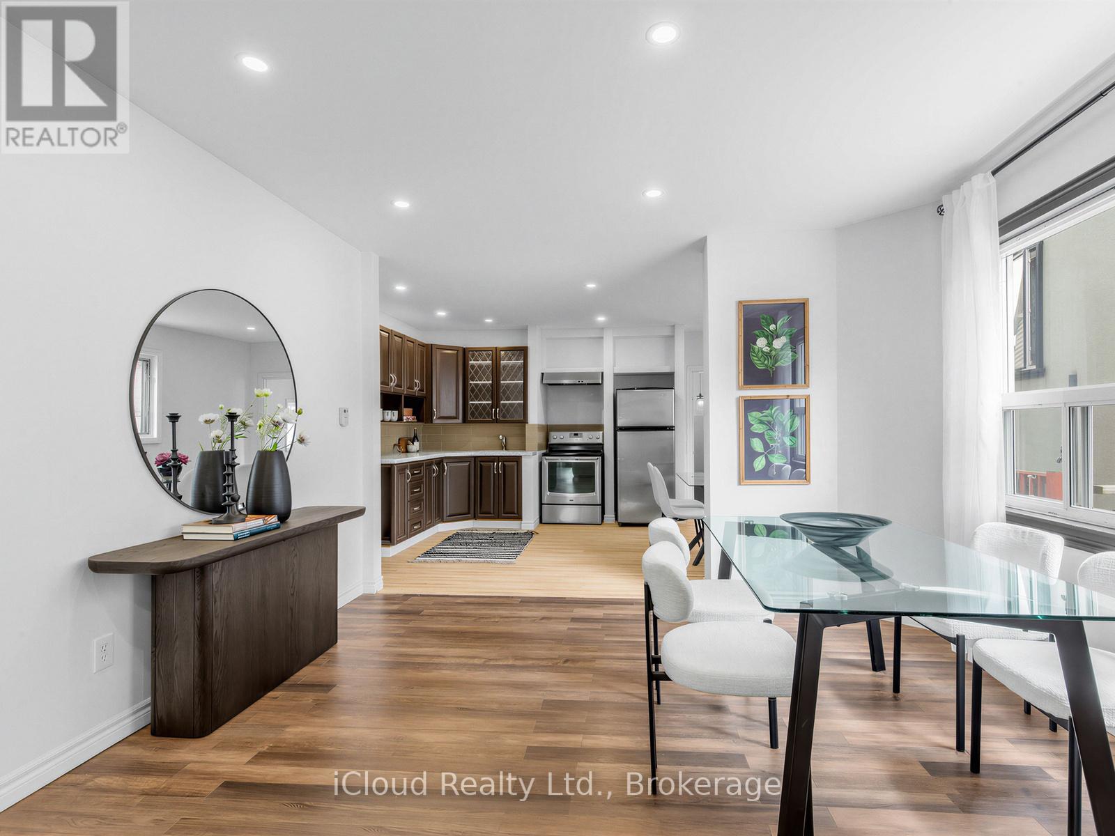 1303 Woodbine Avenue, Toronto, Ontario  M4C 4E8 - Photo 11 - E13680998