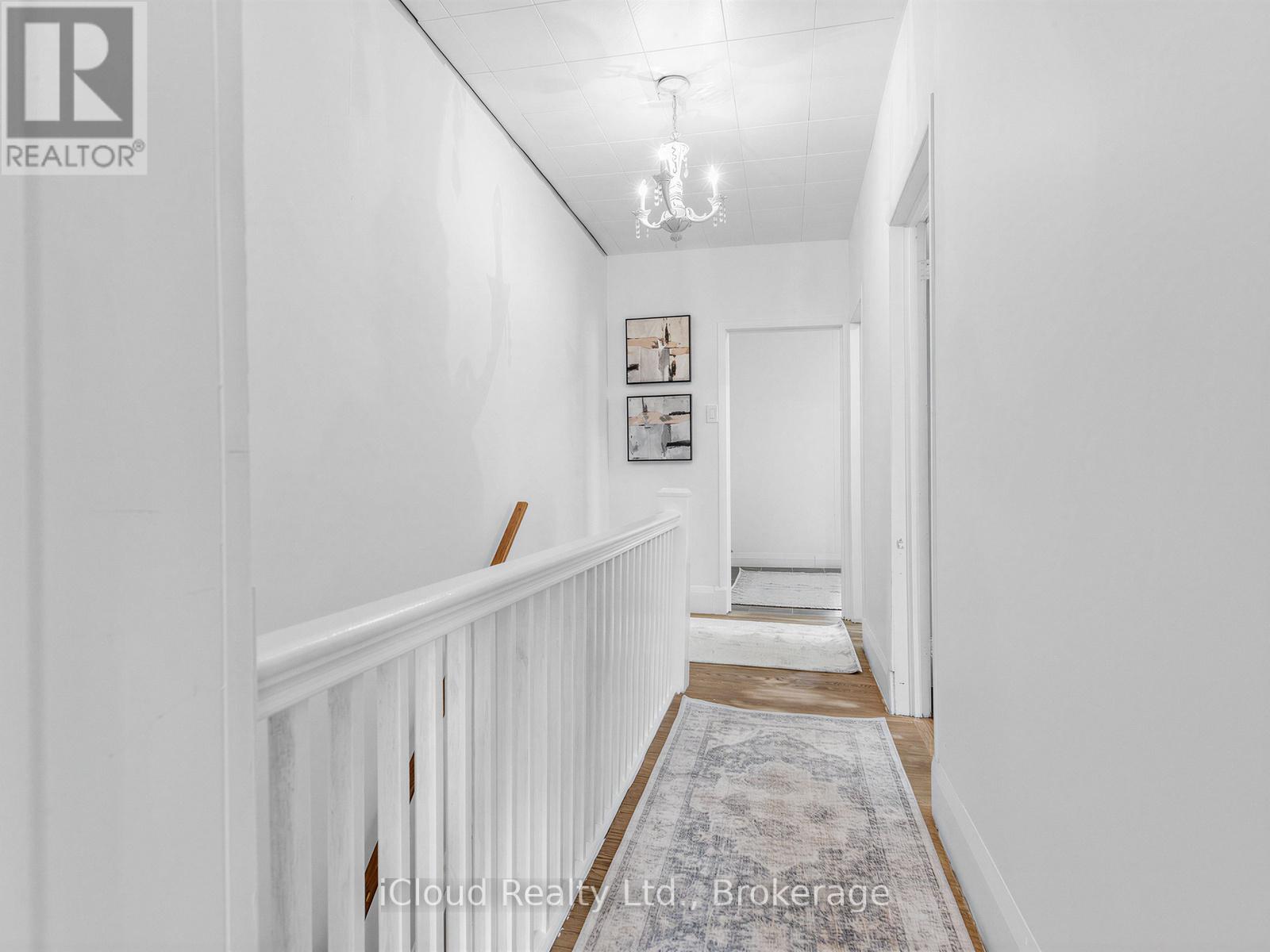1303 Woodbine Avenue, Toronto, Ontario  M4C 4E8 - Photo 20 - E13680998