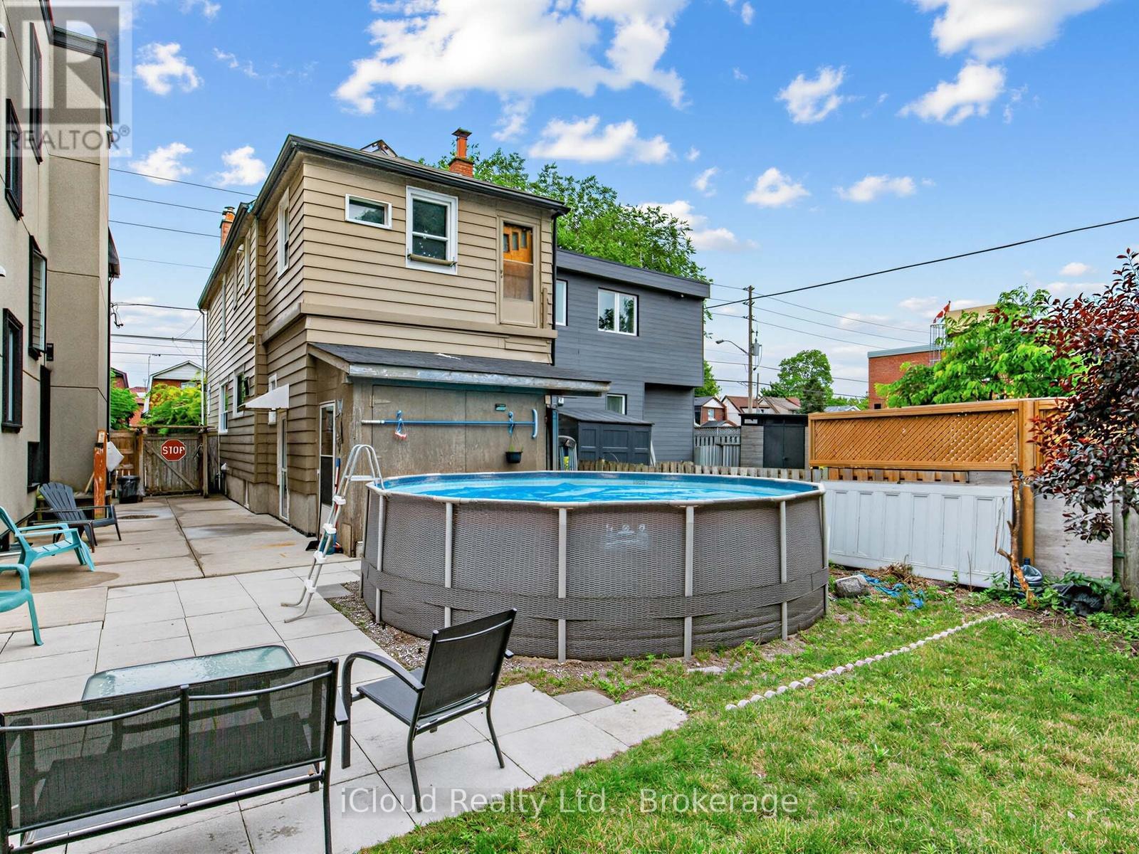 1303 Woodbine Avenue, Toronto, Ontario  M4C 4E8 - Photo 30 - E13680998