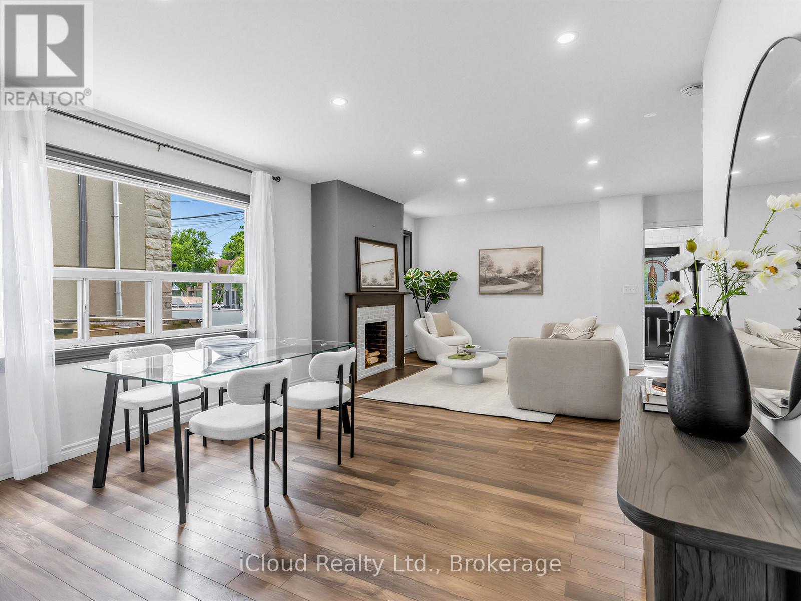 1303 Woodbine Avenue, Toronto, Ontario  M4C 4E8 - Photo 7 - E13680998