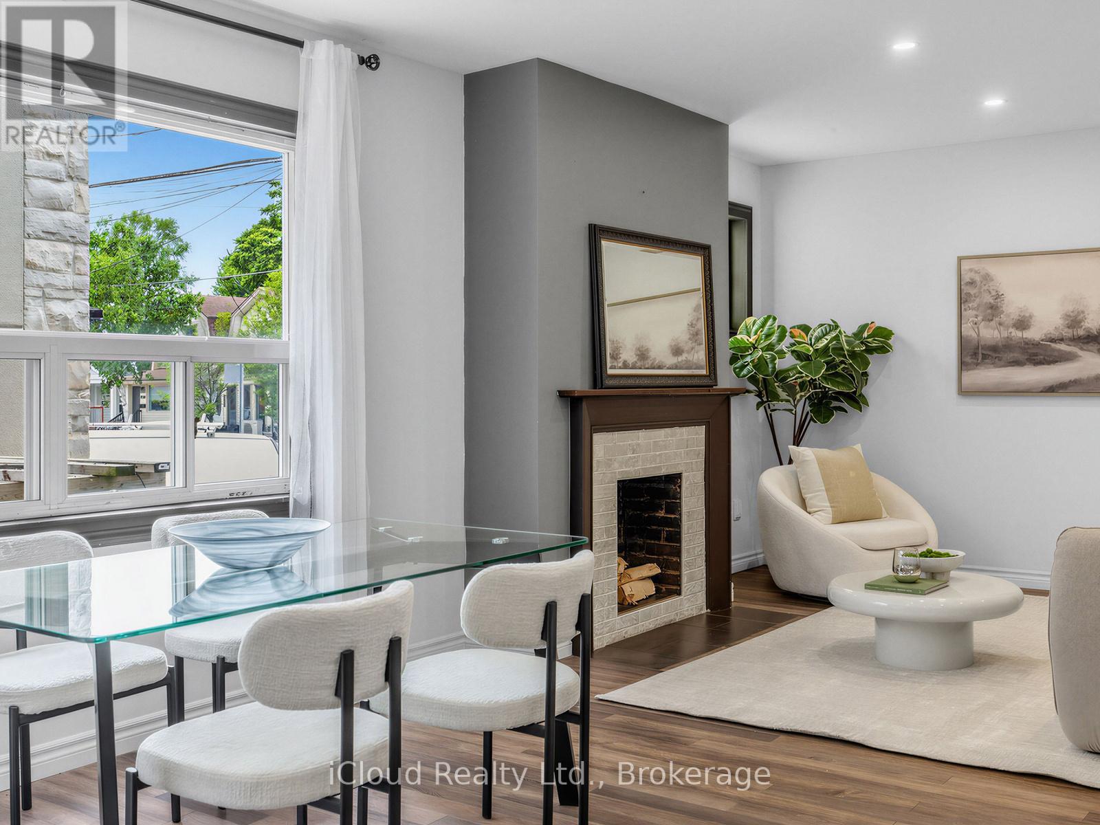 1303 Woodbine Avenue, Toronto, Ontario  M4C 4E8 - Photo 8 - E13680998