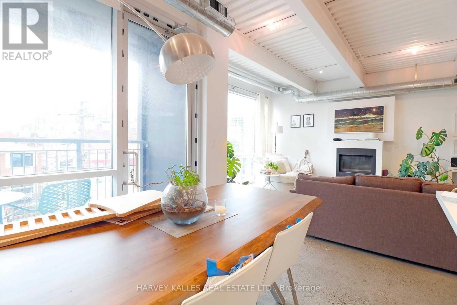 Ph3a - 214 Bathurst Street, Toronto, Ontario M5T 2R9 - Photo 11 - C13668150
