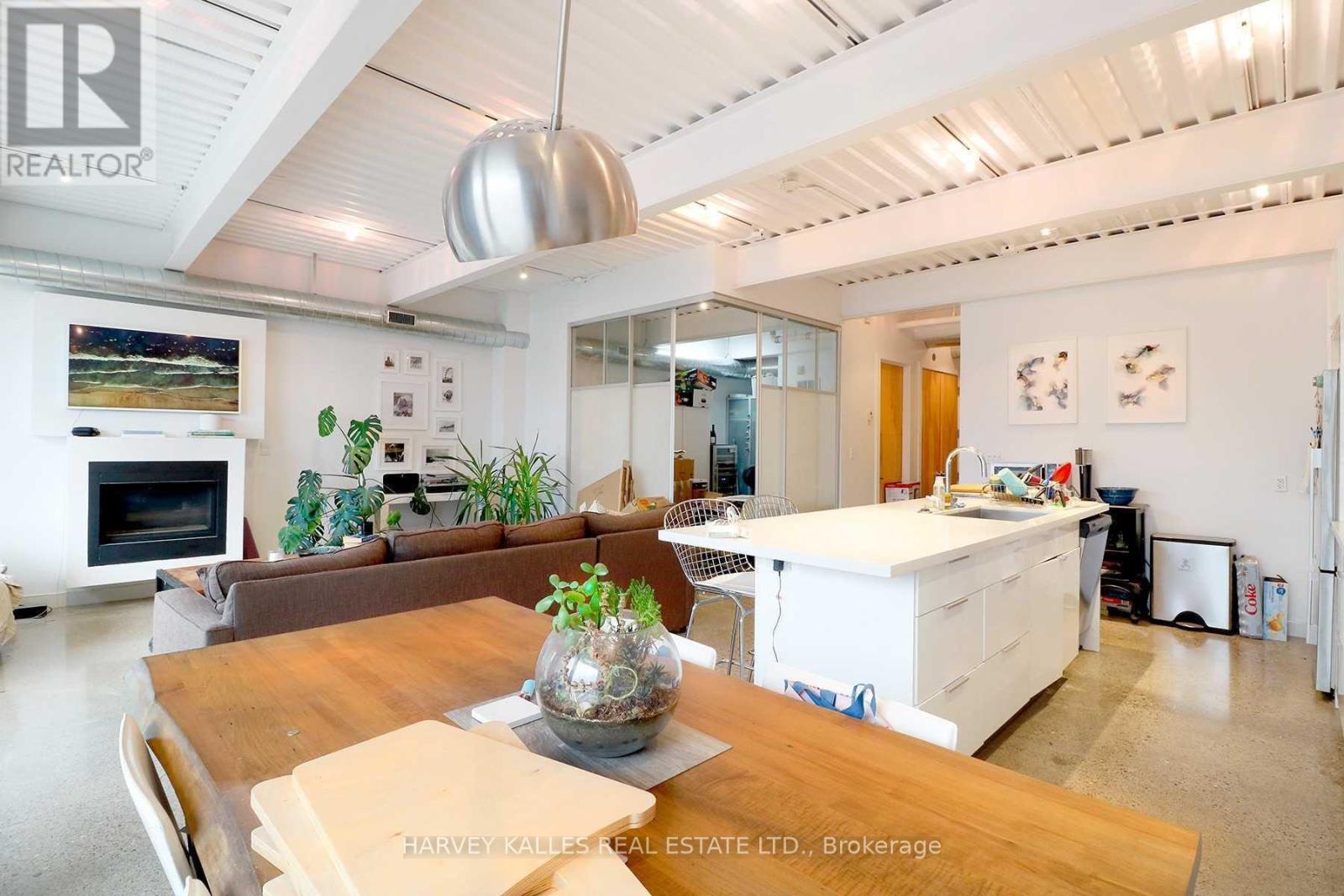 Ph3a - 214 Bathurst Street, Toronto, Ontario M5T 2R9 - Photo 6 - C13668150