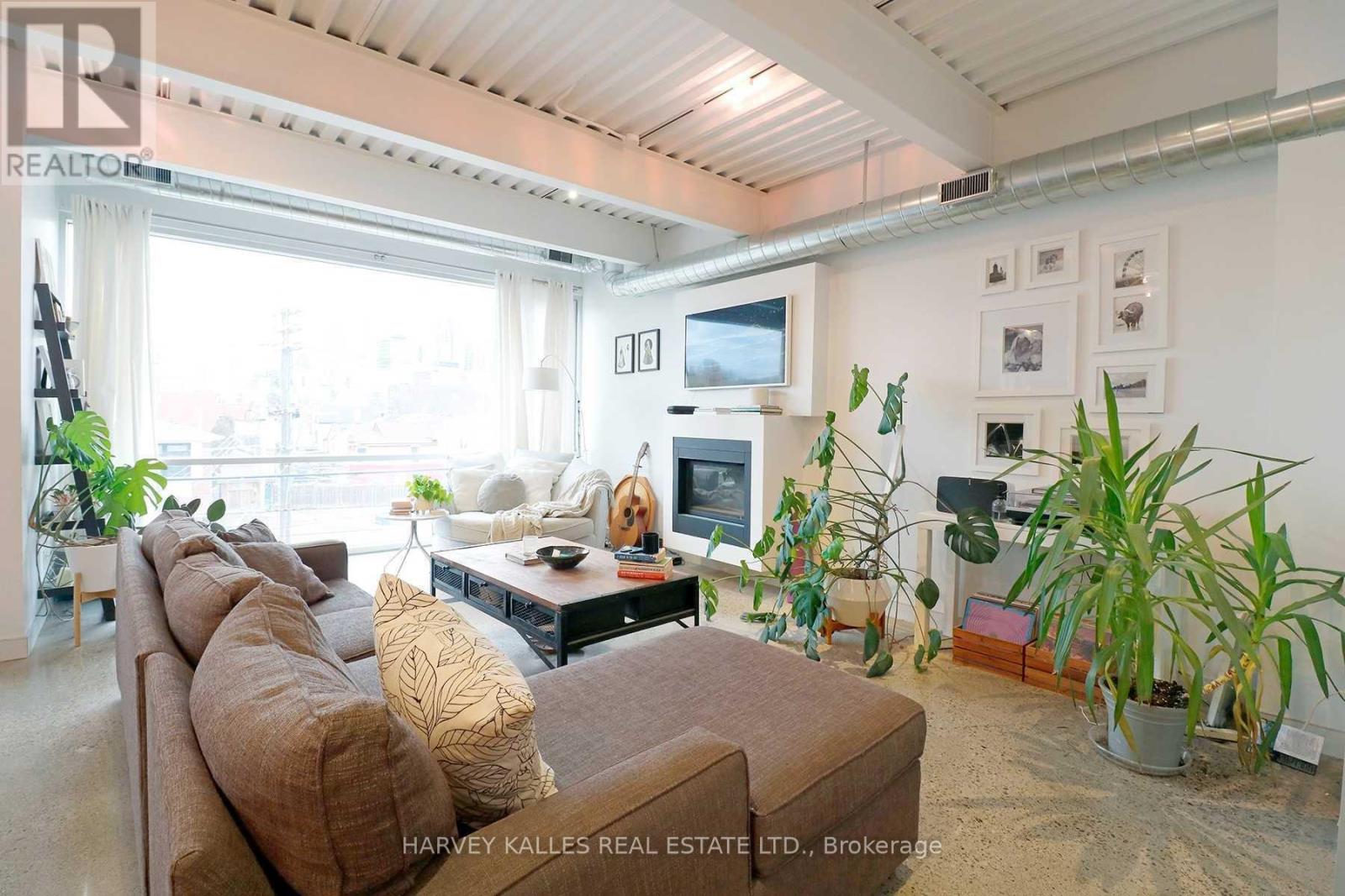Ph3a - 214 Bathurst Street, Toronto, Ontario M5T 2R9 - Photo 3 - C13668150