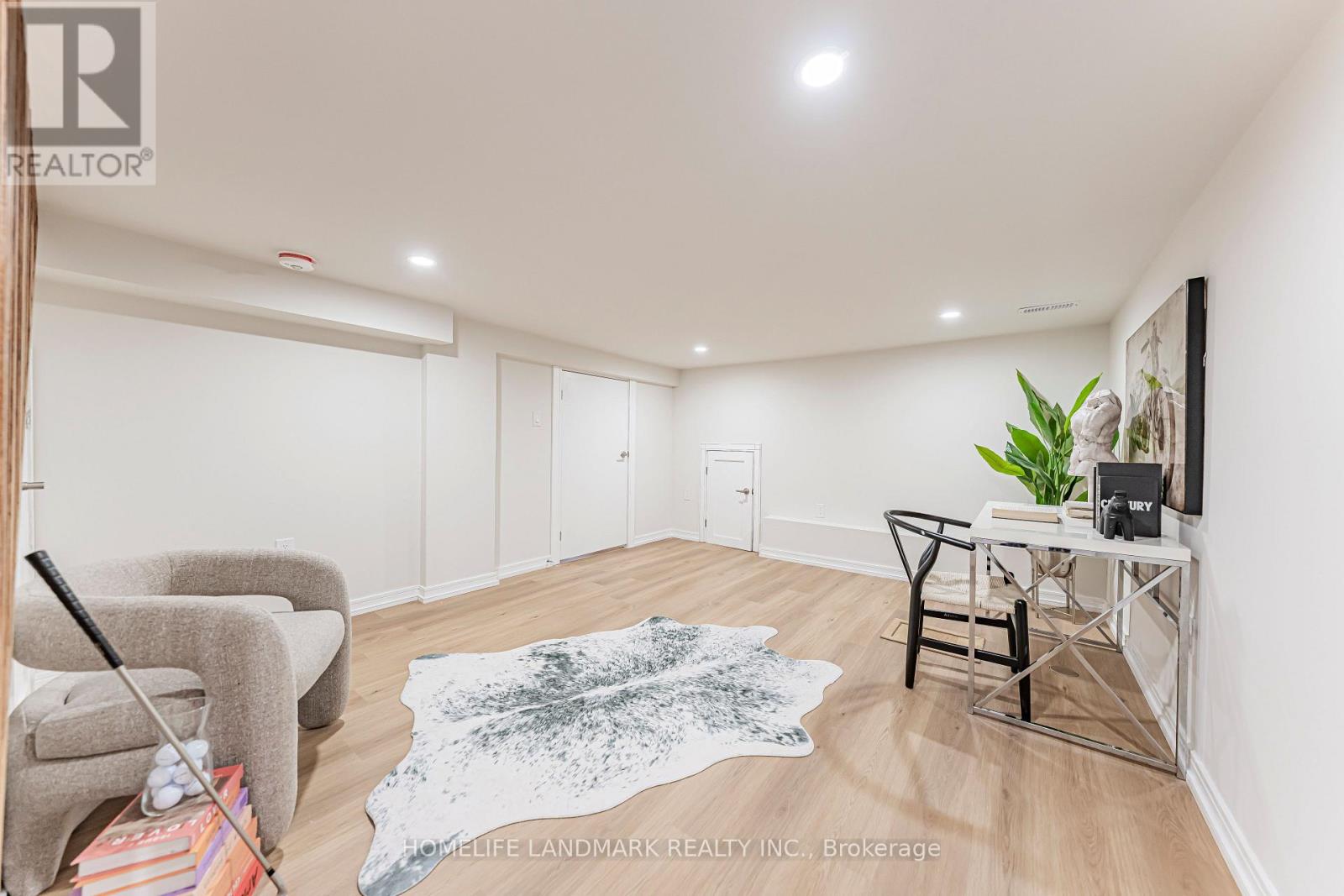 88 Waniska Avenue, Toronto, Ontario  M8Y 1R3 - Photo 34 - W13665140