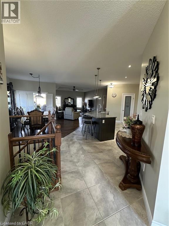 64 English Crescent, Plattsville, Ontario  N0J 1S0 - Photo 2 - 40856059