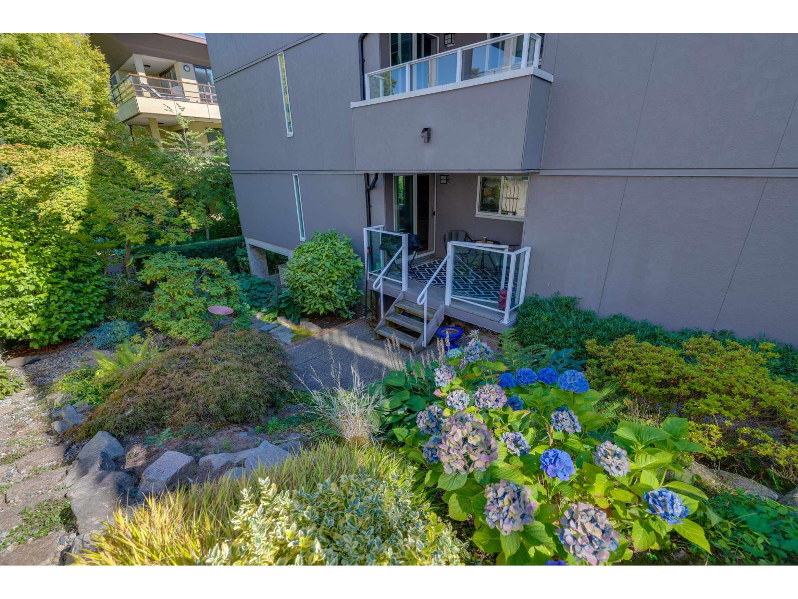 105 15717 Marine Drive, White Rock, British Columbia  V4B 1E4 - Photo 24 - R3155262