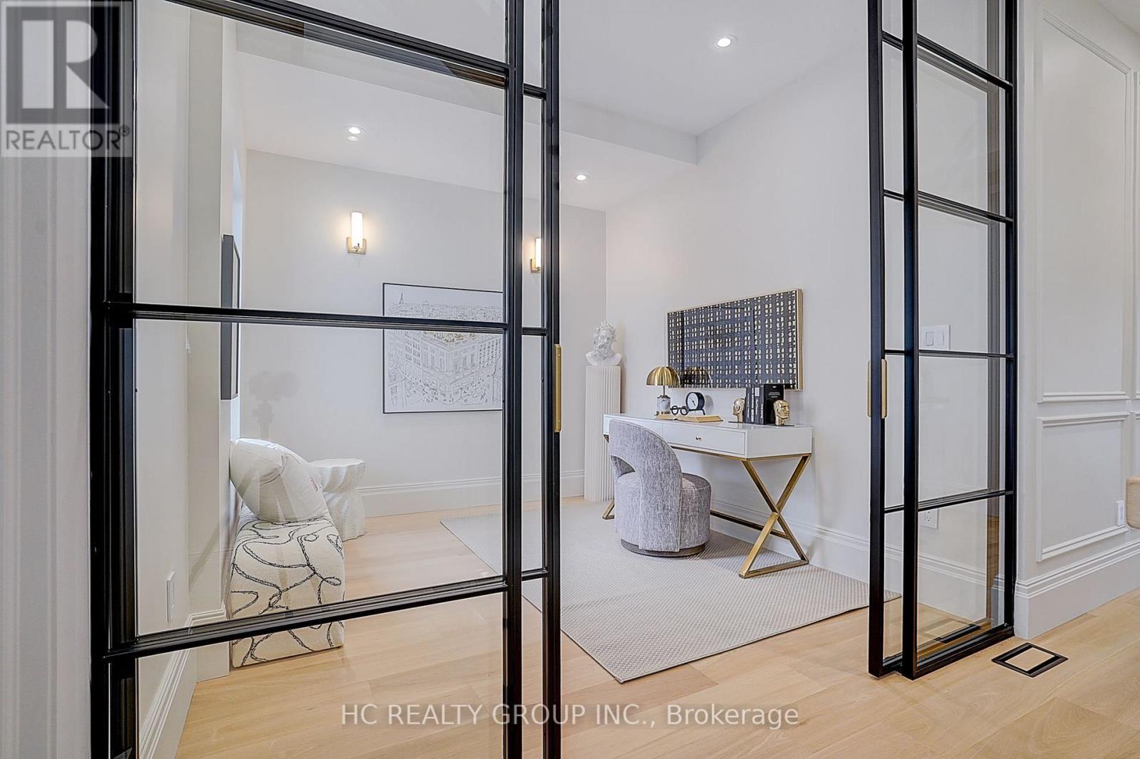385 Manning Avenue, Toronto, Ontario  M6G 2V6 - Photo 14 - C13680640