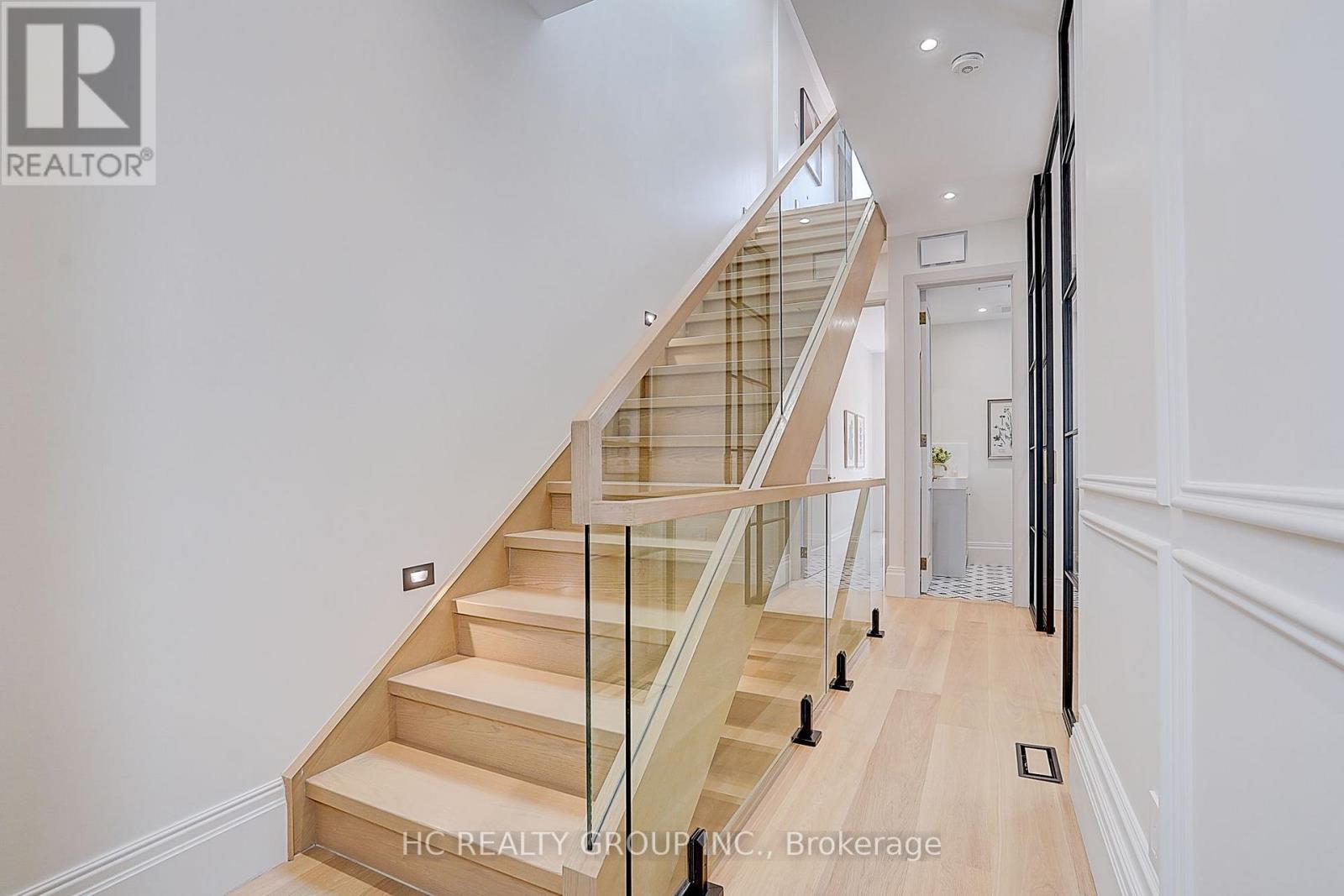 385 Manning Avenue, Toronto, Ontario  M6G 2V6 - Photo 21 - C13680640