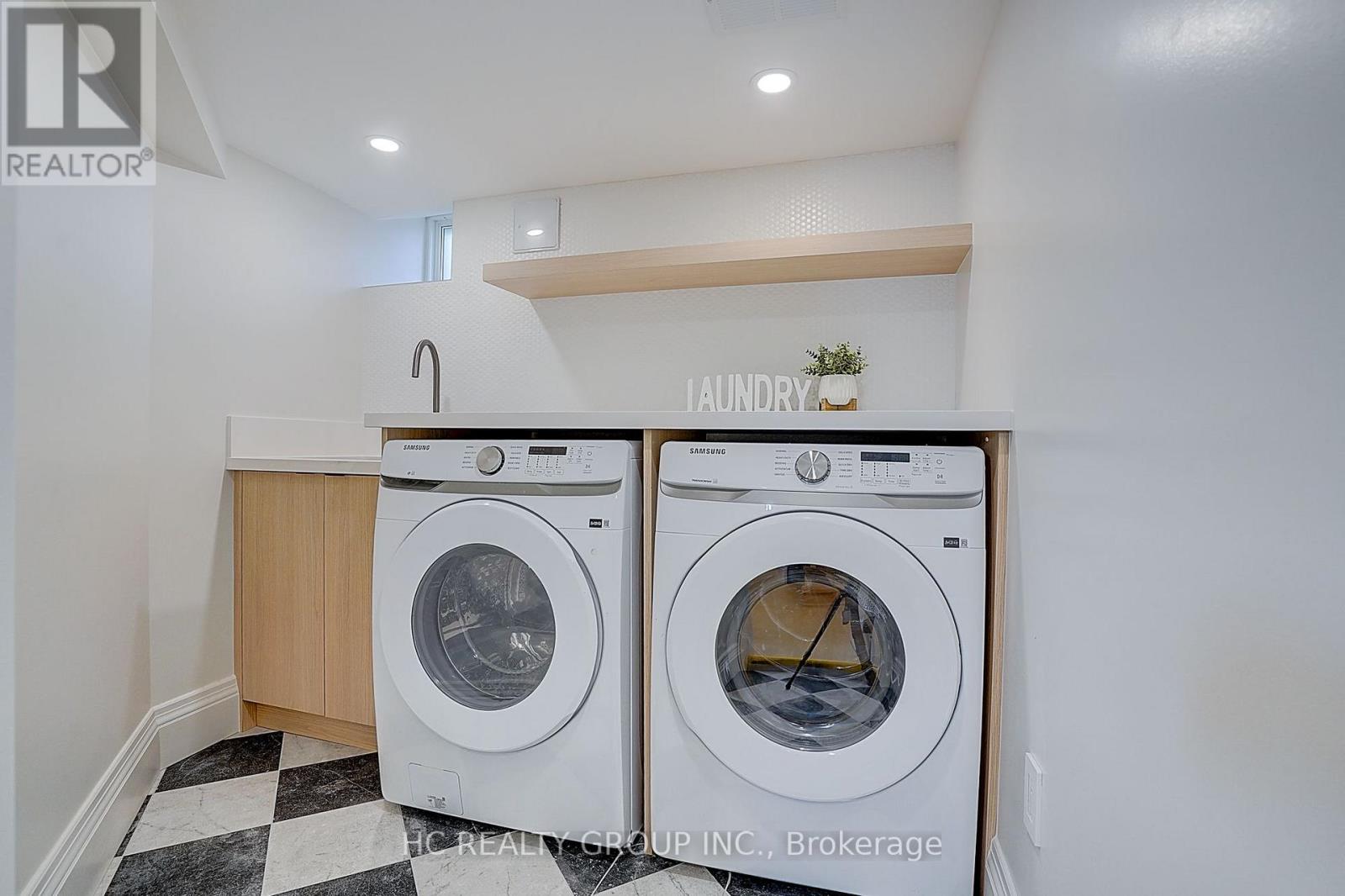 385 Manning Avenue, Toronto, Ontario  M6G 2V6 - Photo 33 - C13680640