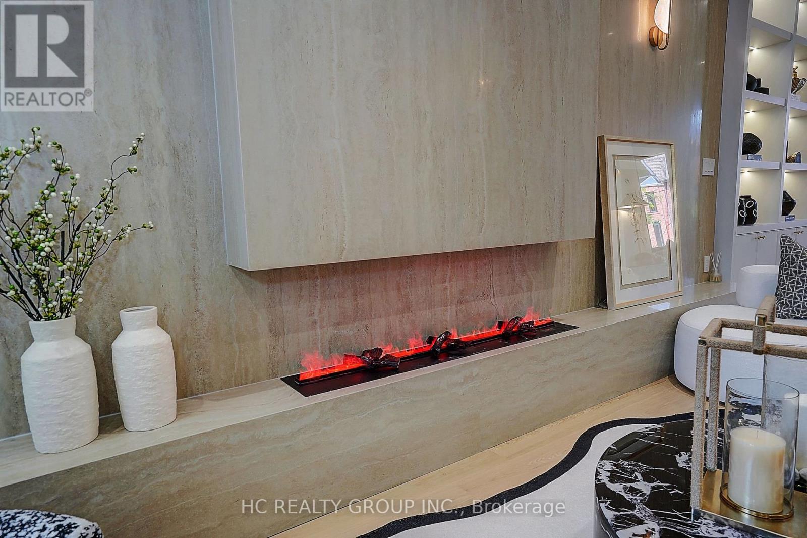 385 Manning Avenue, Toronto, Ontario  M6G 2V6 - Photo 7 - C13680640