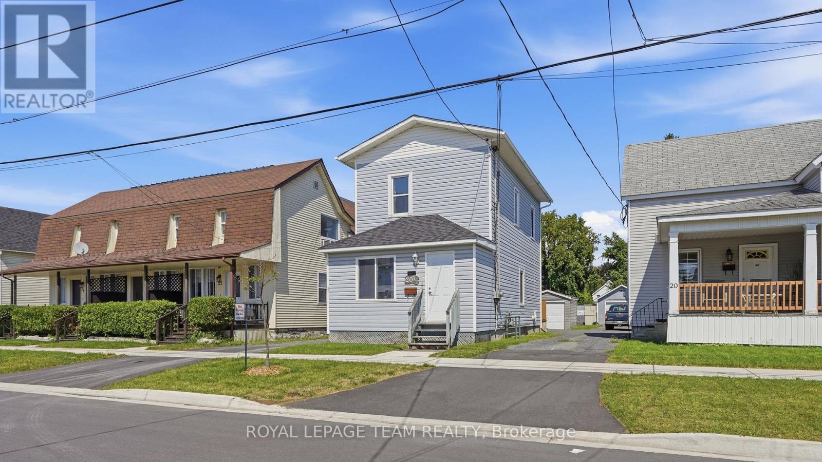 20 1/2 Lawrence Avenue, Cornwall, Ontario  K6H 5R5 - Photo 2 - X13681020