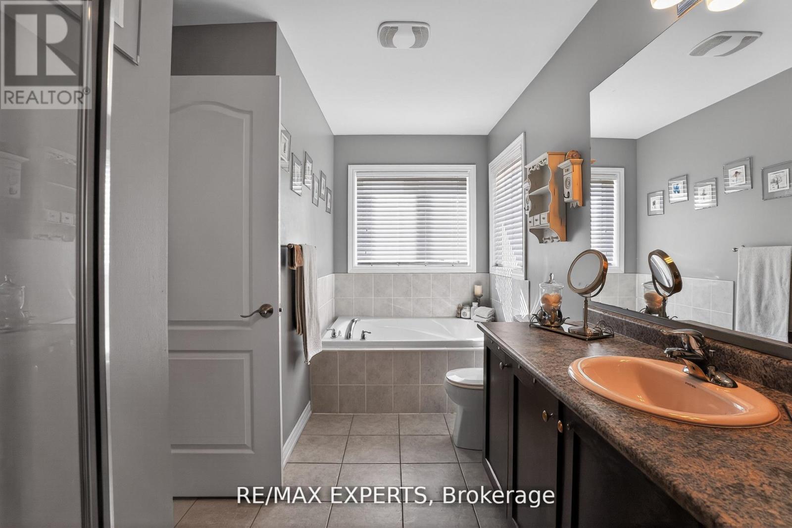 30 Cedarholme Avenue, Caledon, Ontario  L7C 3S9 - Photo 18 - W13598464
