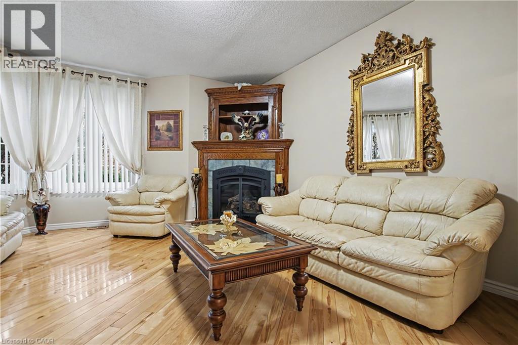 342 Saginaw Parkway, Cambridge, Ontario  N1T 1R8 - Photo 7 - 40852089