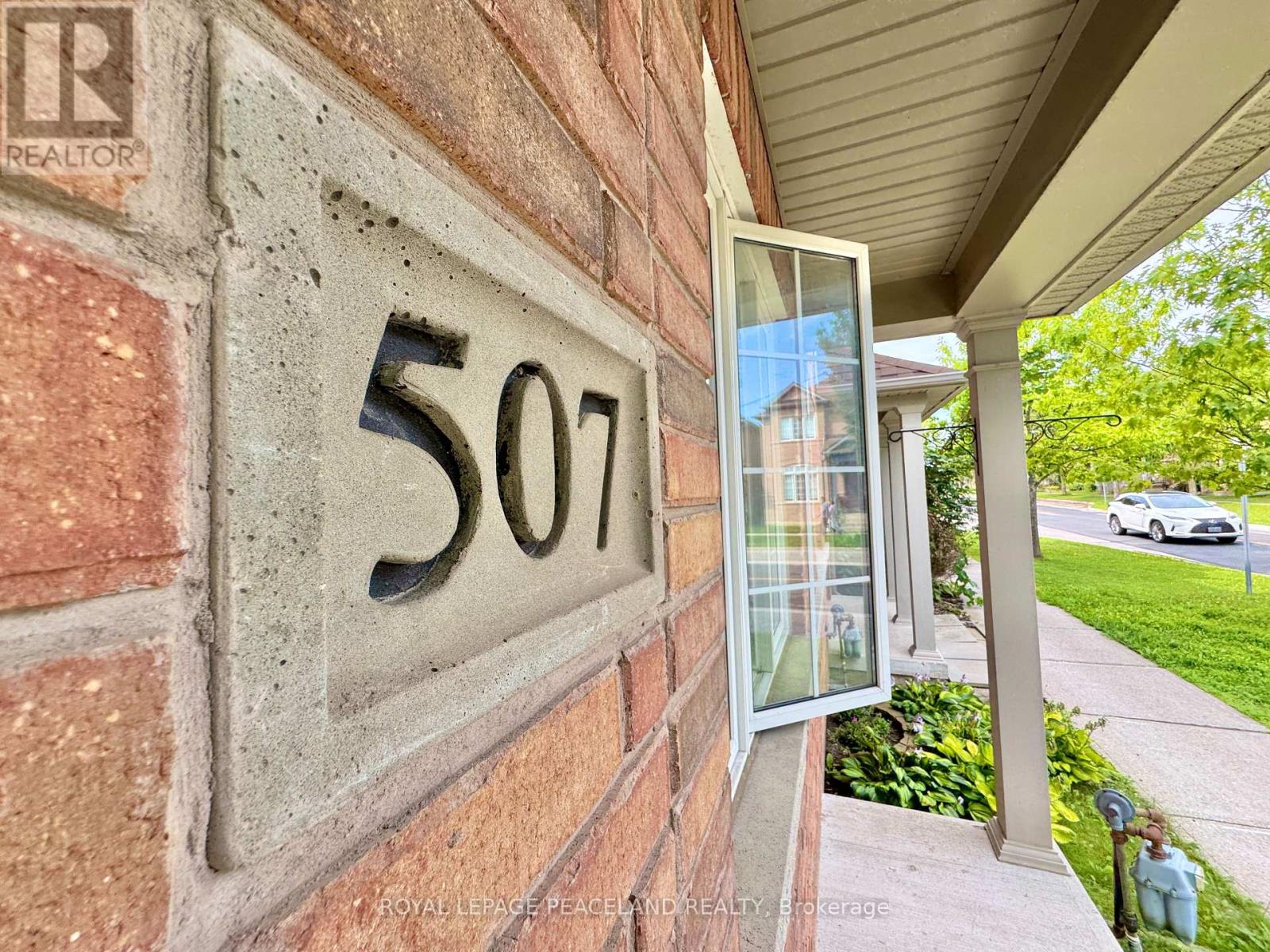 507 White's Hill Avenue, Markham, Ontario  L6B 0J8 - Photo 2 - N13681014