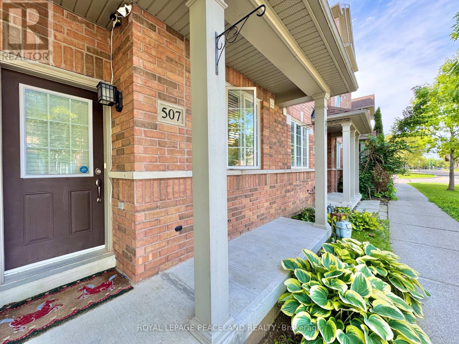 507 White's Hill Avenue, Markham, Ontario  L6B 0J8 - Photo 4 - N13681014