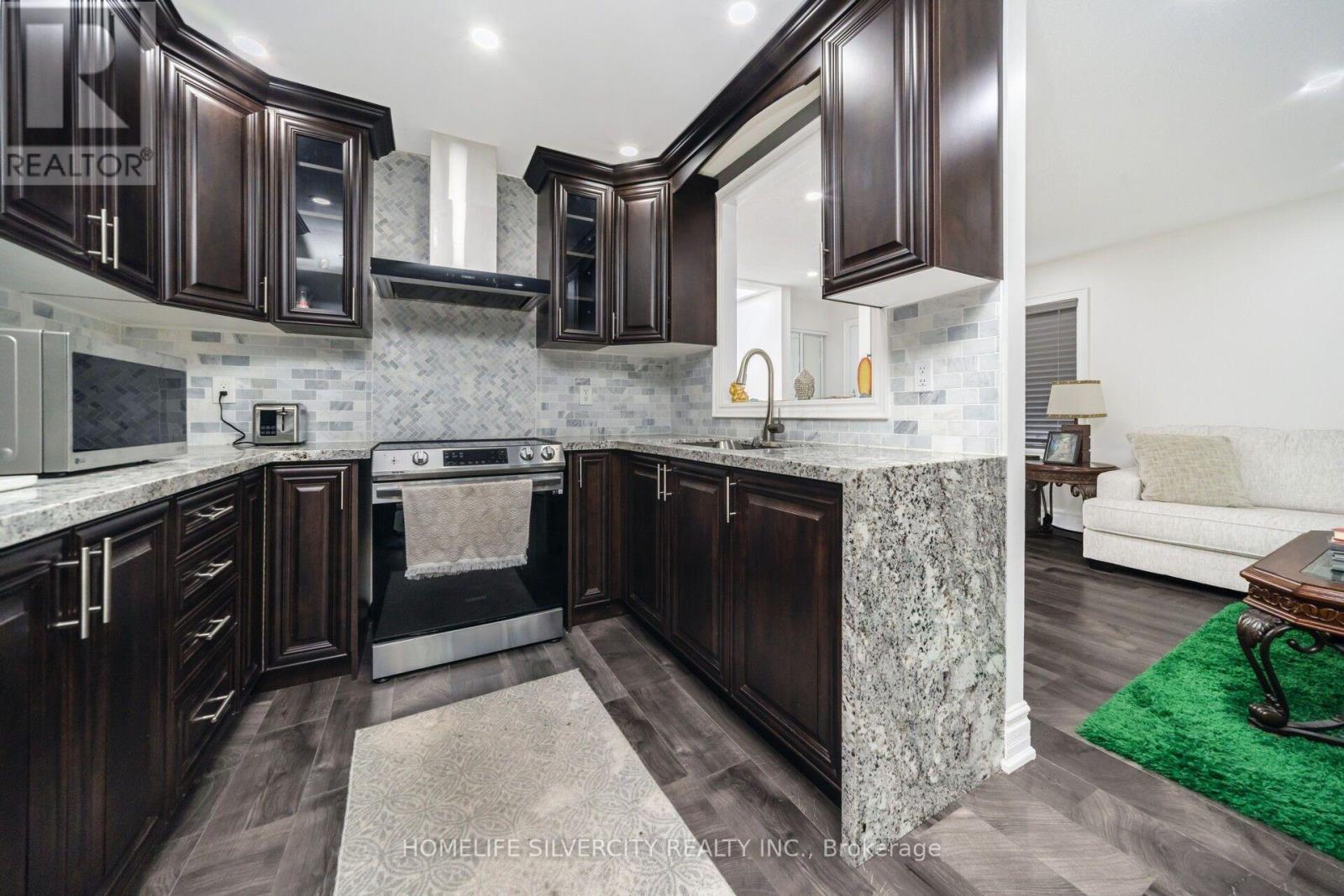 3 Hapsbury Square, Brampton, Ontario  L6S 1Y7 - Photo 14 - W13681018